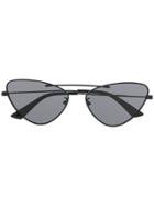 Mcq Alexander Mcqueen Cat-eye Shaped Sunglasses - Black