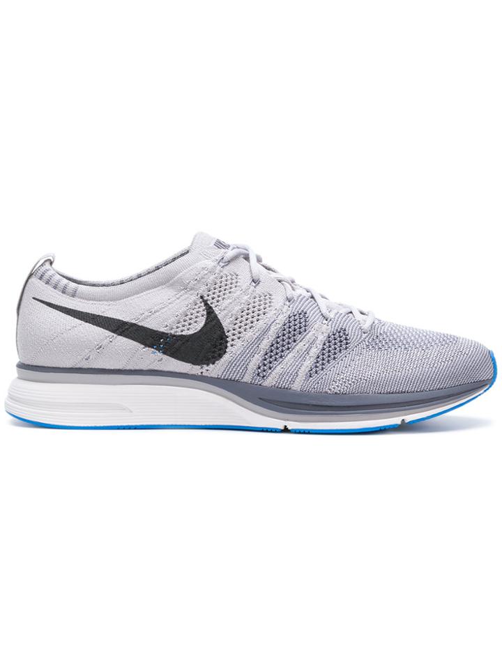 Nike Flyknit Sneakers - Grey
