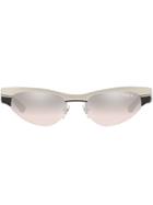 Vogue Eyewear Gigi Hadid Capsule Low Frame Sunglasses - Silver