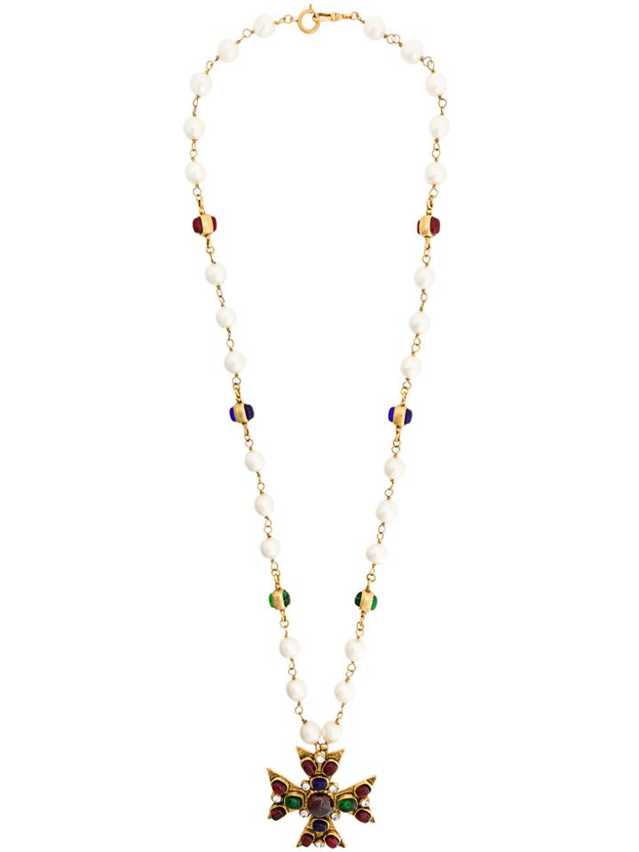 Chanel Vintage Byzantine Haute Couture Pendant - Metallic