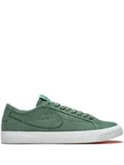 Nike Sb Zoom Blazer Low Sneakers - Green