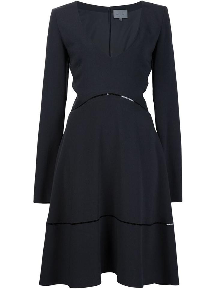Maiyet V-neck Flare Dress