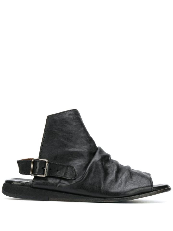 Moma Ruched Flat Sandals - Black