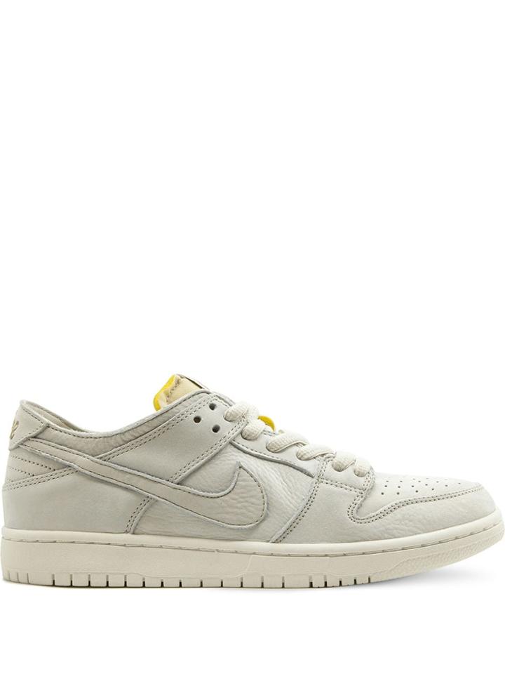 Nike Sb Zoom Dunk Low Pro Decon Sneakers - Grey