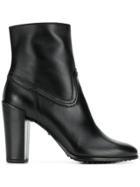 Tod's Stitching Detail Ankle Boots - Black
