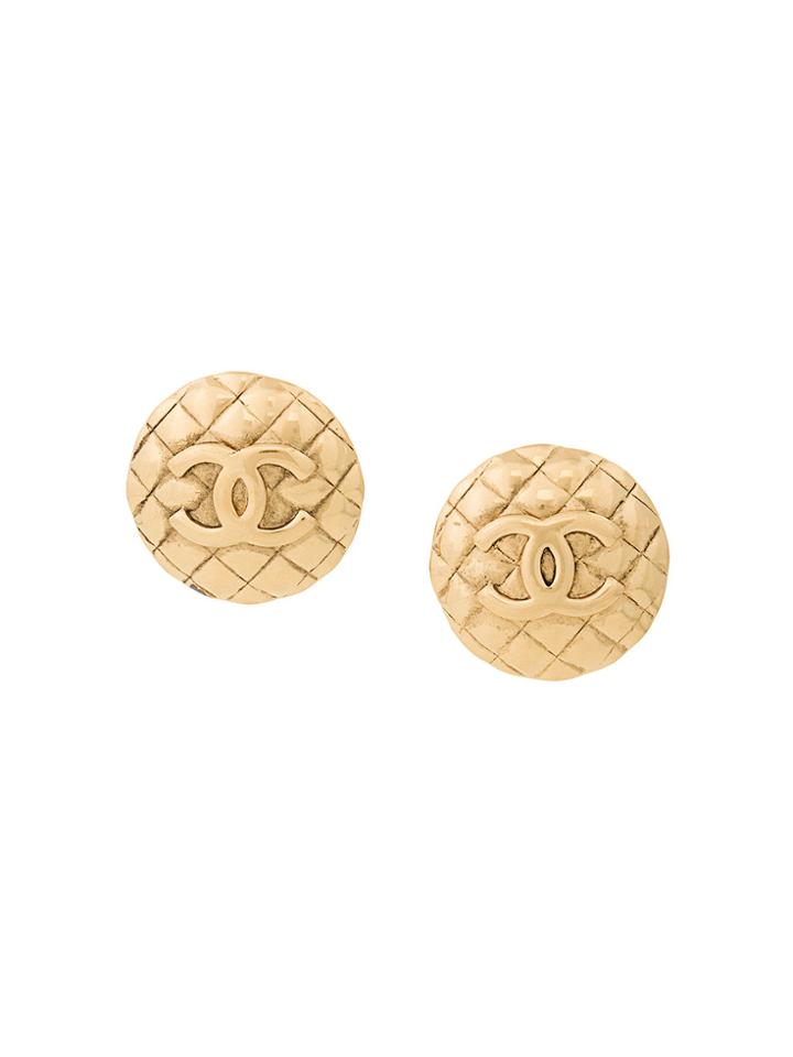 Chanel Vintage Matelassé Round Earrings - Metallic
