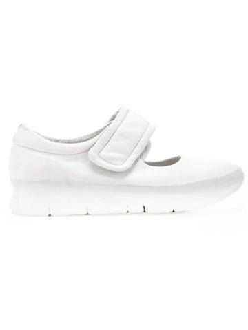 Oxs Rubber Soul Strap Fastening Sneakers