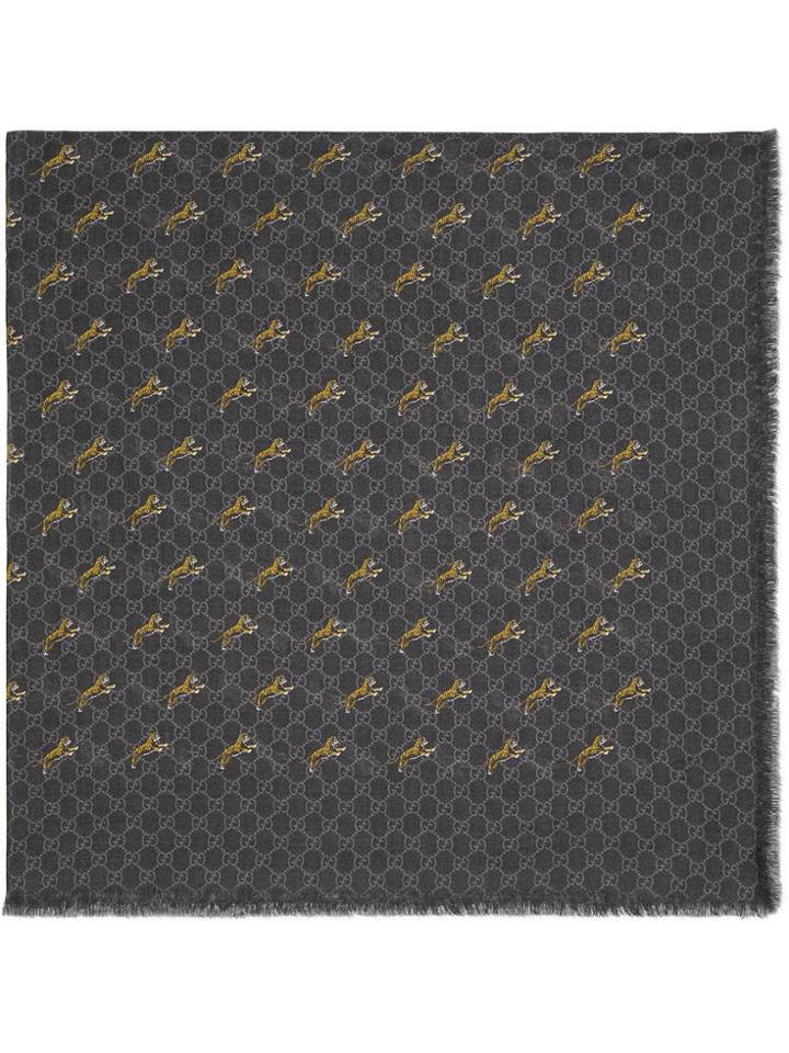 Gucci Gg Shawl With Tigers Print - Grey