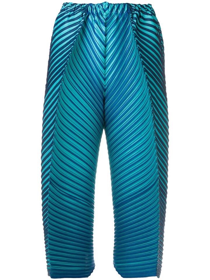 Issey Miyake Pleated Cropped Trousers - Blue