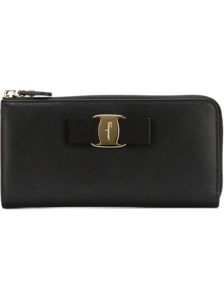 Salvatore Ferragamo 'miss Vara' Wallet - Black
