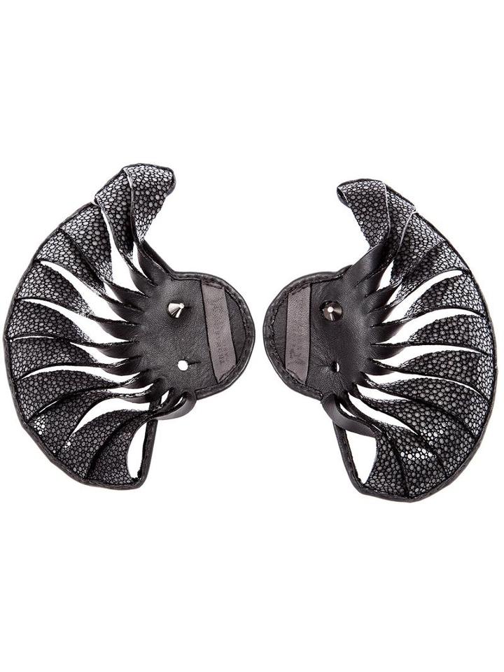 Thomasine Shell Cuff, Women's