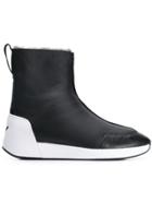 Ash Shearling Lined Boots - Black