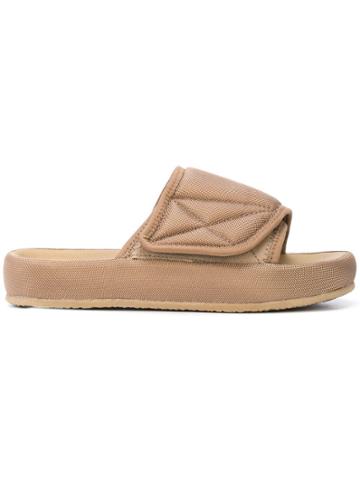 Yeezy Yeezy Season 7 Slides - Nude & Neutrals