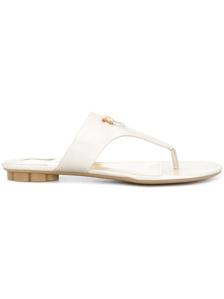 Salvatore Ferragamo Nfola Sandals - Metallic