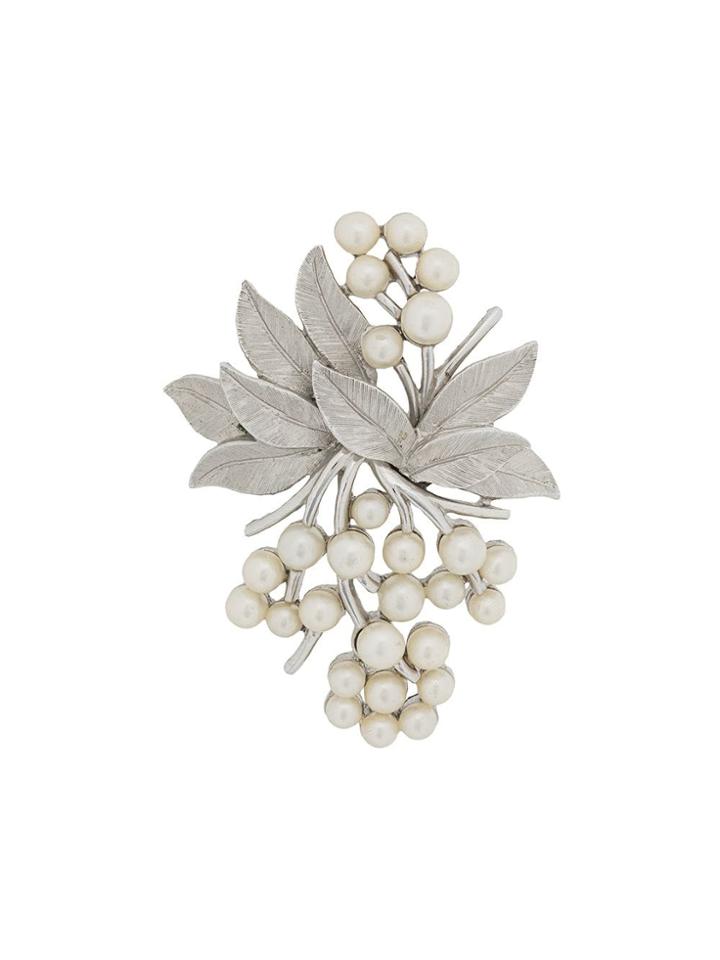 Susan Caplan Vintage 1960s Vintage Trifari Faux Pearl Brooch -