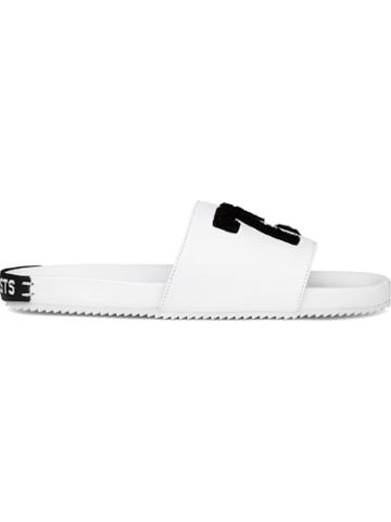 Les (art)ists X Swear '75' Sliders