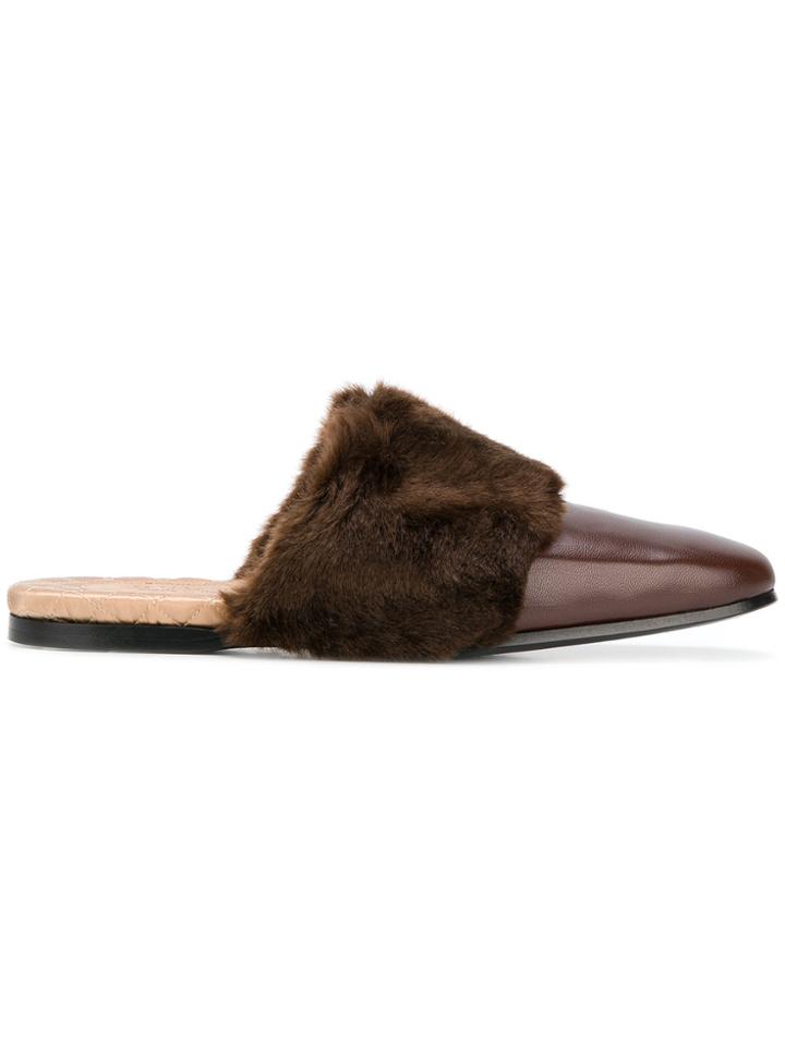 Gucci Slip-on Slippers - Brown