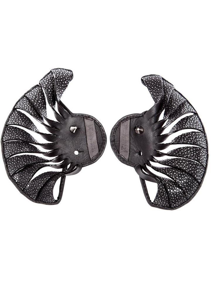 Thomasine Shell Cuff