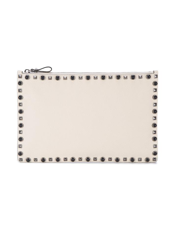 Valentino Valentino Garavani Rockstud Rolling Clutch - Nude & Neutrals
