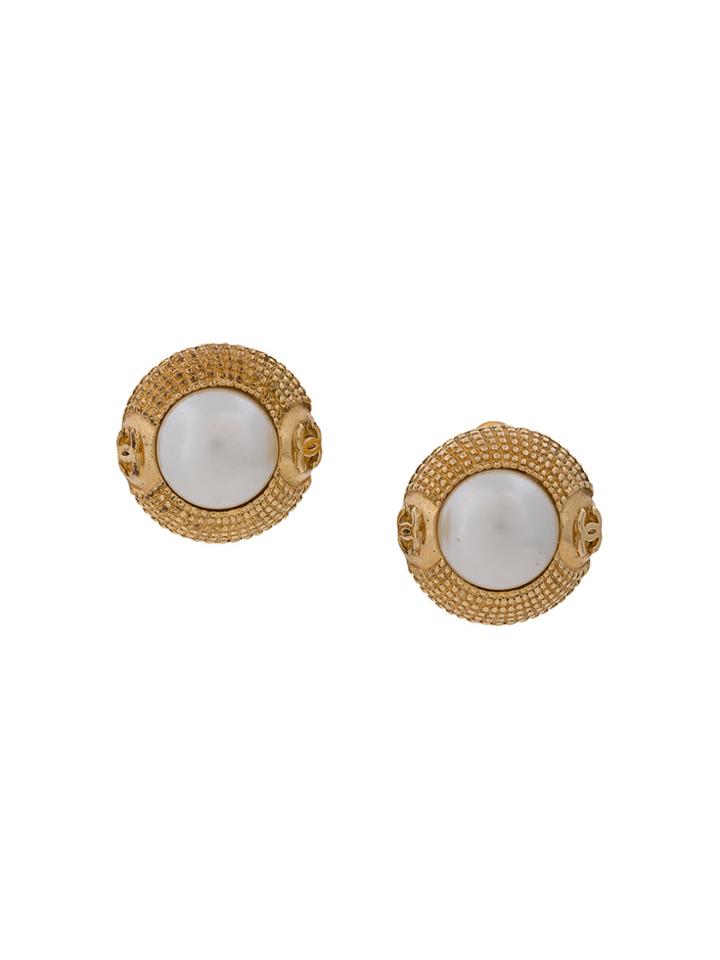 Chanel Vintage Textured Round Earrings - Metallic