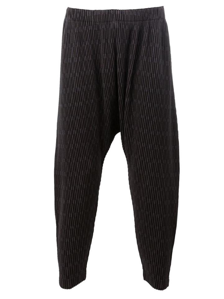 Homme Plissé Issey Miyake Loose-fit Cropped Trousers, Men's, Size: 2, Black, Polyester