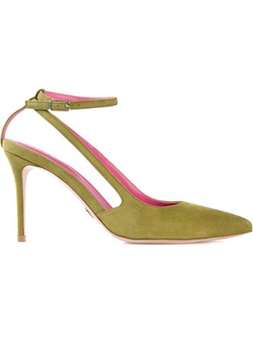 Oscar Tiye 'iba' Pumps