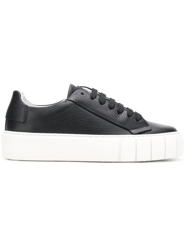 Primury Low Top Sneakers - Black