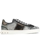 Valentino Valentino Garavani Flycrew Sneakers - Grey