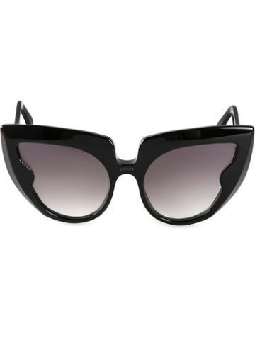 Barn's 'diva Frame' Sunglasses