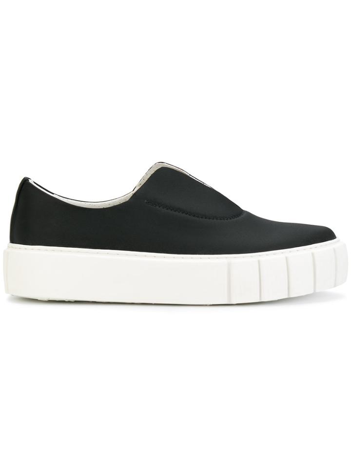 Primury Slip-on Sneakers - Black
