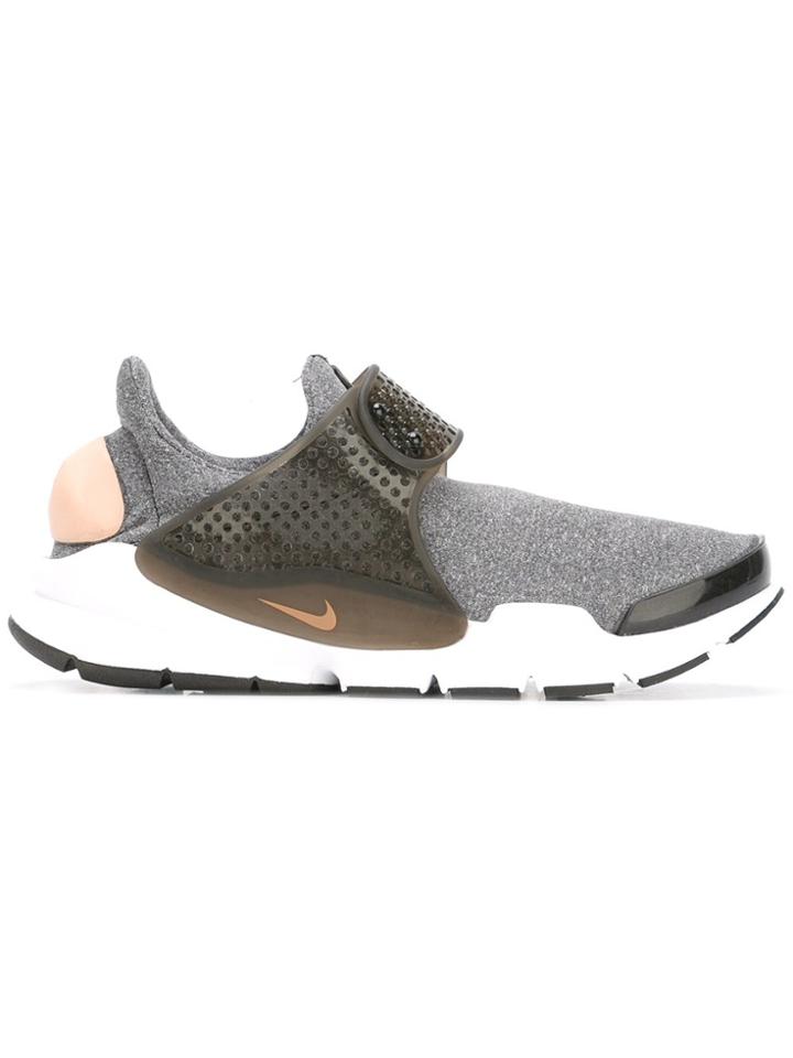 Nike 'metro Soc Dart' Sneakers - Grey