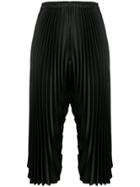 Issey Miyake Pleated Cropped Trousers - Black