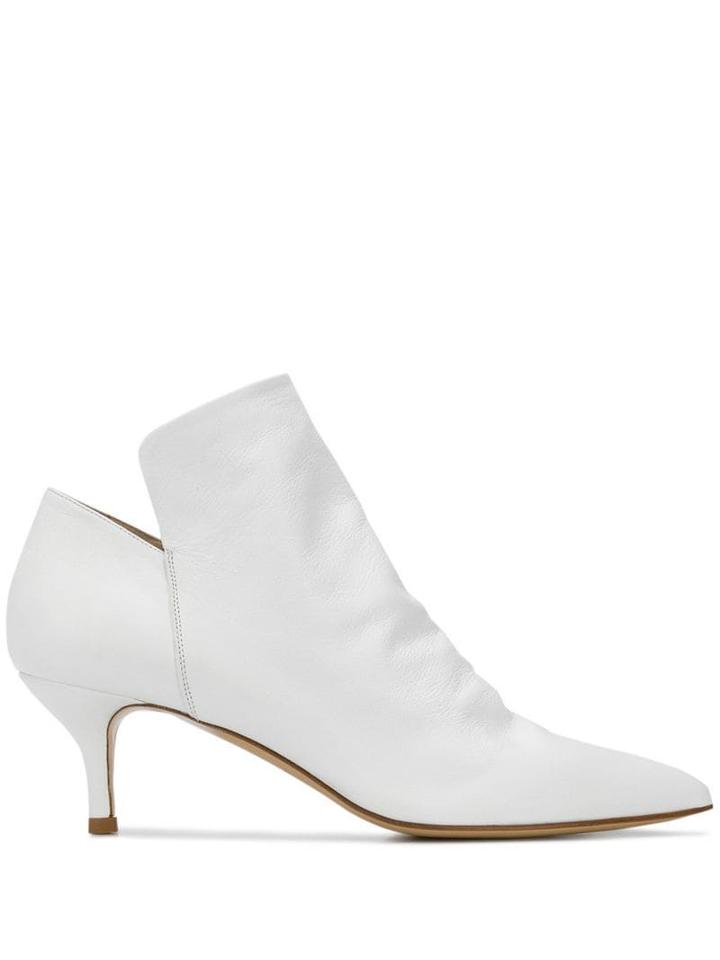 Strategia - White