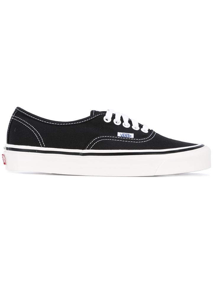 Vans Classic Lace-up Sneakers - Black