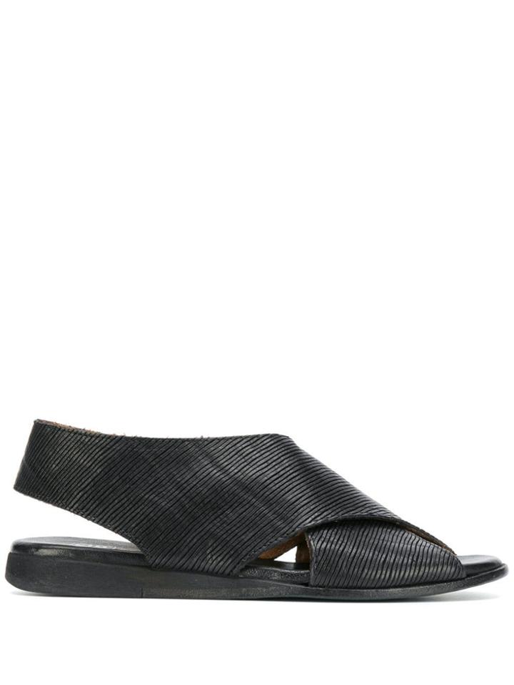 Moma Criss-cross Strap Sandals - Black