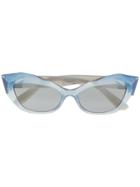 Dolce & Gabbana Eyewear Oversized Cat Eye Sunglasses - Silver
