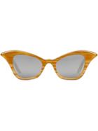 Gucci Eyewear Cat Eye Frame Sunglasses - Yellow