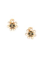 Chanel Vintage Cc Logos Imitation Pearl Earrings - Multicolour