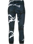 The Upside Cropped Camouflage Print Leggings - Blue