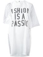 Sacai Statement Print T-shirt Dress - White