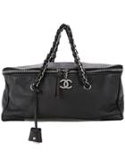 Chanel Vintage Cc Logos Chain Hand Bag - Black
