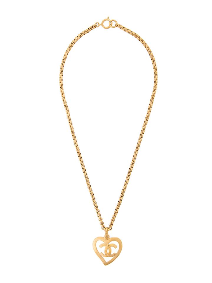 Chanel Vintage Chanel Heart Motif Pendant Necklace - Metallic