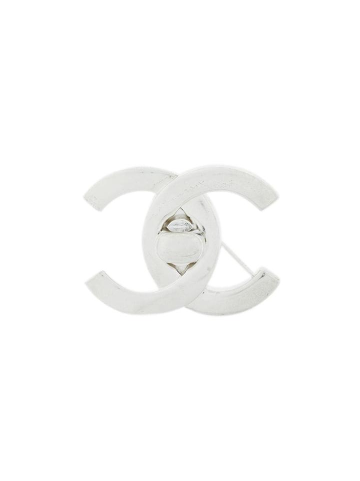 Chanel Pre-owned Logo Brooch - Metallic