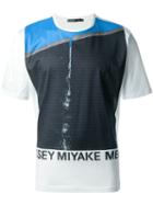Issey Miyake Men Printed Logo T-shirt