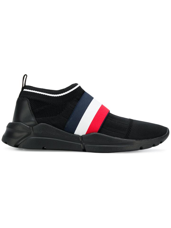 Moncler Three Stripe Low-top Sneakers - Black