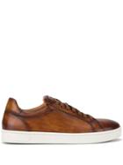 Magnanni Low Top Round Toe Sneakers - Brown