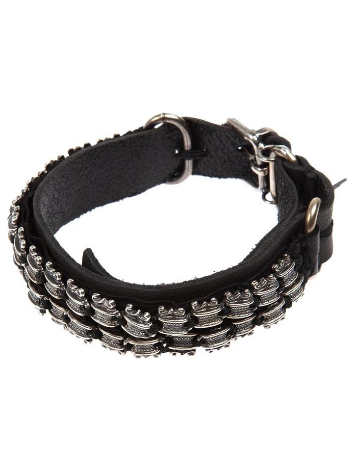 Goti Buckle Fastening Cuff