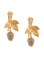 Oscar De La Renta Runway Berry Pearl Earring - Gold