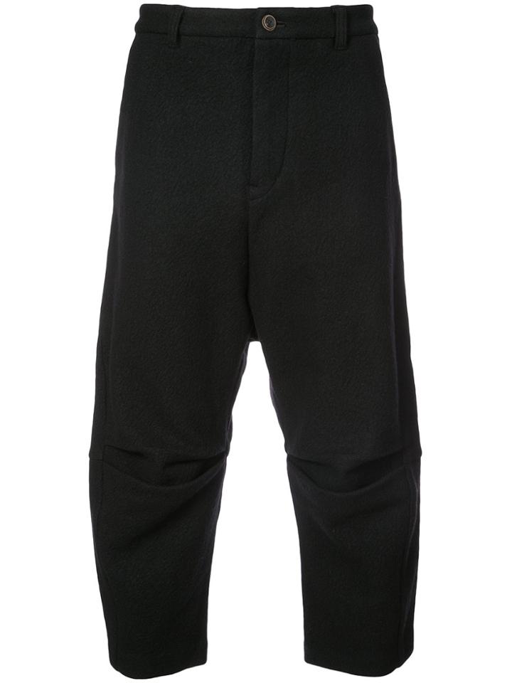 Individual Sentiments Cropped Casual Trousers - Black