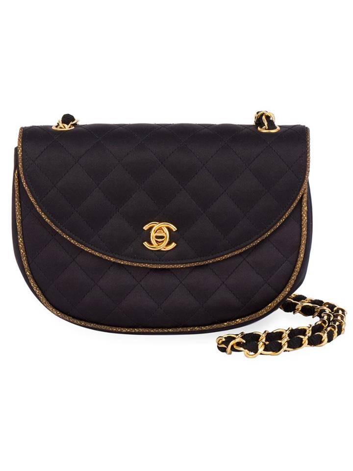 Chanel Vintage Quilted Cc Shoulder Bag - Black